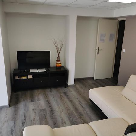 Logement Spacieux Rez-De-Chaussee, Jardin, Stationnement Devant, A 5 Minutes A Pied Du Centre De Sarlat Villa ภายนอก รูปภาพ