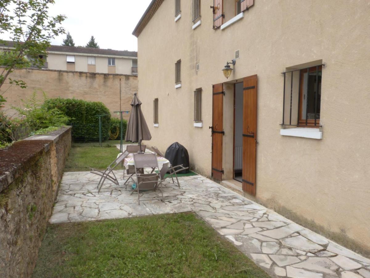 Logement Spacieux Rez-De-Chaussee, Jardin, Stationnement Devant, A 5 Minutes A Pied Du Centre De Sarlat Villa ภายนอก รูปภาพ